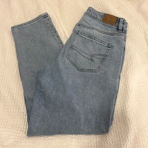 American Eagle Mom Straight Jean